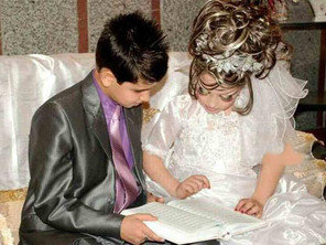 14 yaşlı oğlanla 10 yaşlı qız evləndi - FOTOLAR
