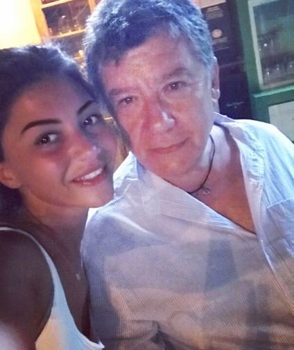 45 yaşlı kişi ilə sevgili olan Aysel Əlizadənin FOTOLARI YAYILDI