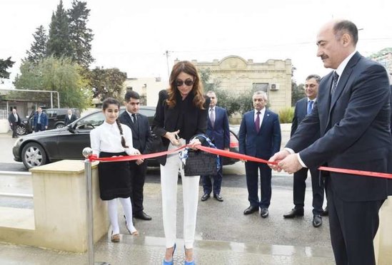 Mehriban Əliyeva Maştağa Mədəniyyət Mərkəzinin yeni binasının açılışında - FOTOLAR