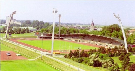 "Qarabağ Vyana" futbol klubu yeni stadiona qovuşub