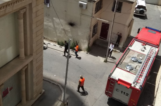 SON DƏQİQƏ: Elmlərdə bina yanır - VİDEO