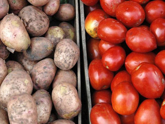 Düzgün yeyilmədikdə zəhərə çevrilir - Kartof və pomidoru necə yeməli?