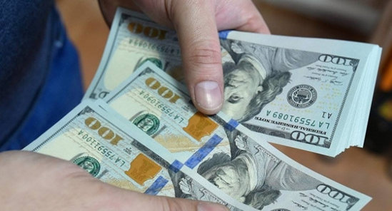 Azərbaycan bankları dolları bahalaşdırmağa başladı