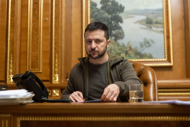 Volodimir Zelenski birinci köməkçisi Sergey Şefiri və müşavirlərini işdən çıxardı
