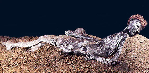 600 il əvvəl öldü, bədəni hələ də çürümür - FOTOLAR