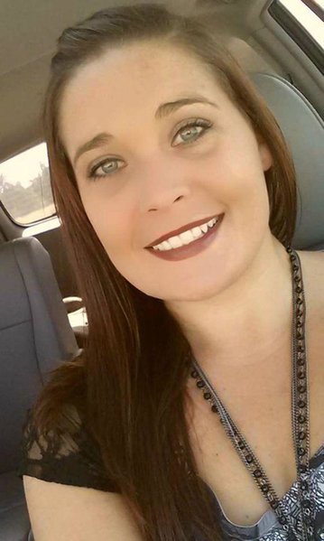 Bu fotolara yaxşı baxın ! Şagirdi ilə intim münasibət yaşayan əxlaqsız müəllimənin FOTOLARI YAYILDI