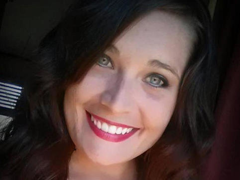 Bu fotolara yaxşı baxın ! Şagirdi ilə intim münasibət yaşayan əxlaqsız müəllimənin FOTOLARI YAYILDI