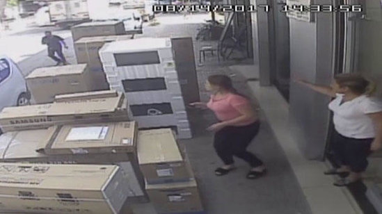 Ürəyi zəif olanlar baxmasın! Qızı zorlanan ata intiqamını belə aldı - 18+ VİDEO - FOTOLAR