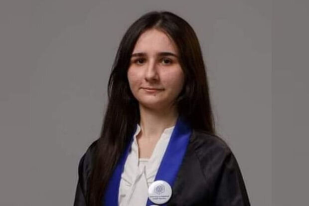 Azərbaycanlı qız Harvard Universitetinə qəbul olundu - FOTO