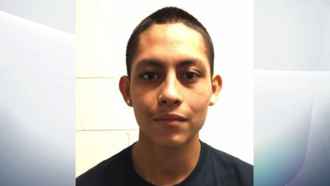 Adama yüz bıçaq zərbəsi vurub, ürəyini çıxardılar - 19 yaşlı gənc həbs olundu - FOTO