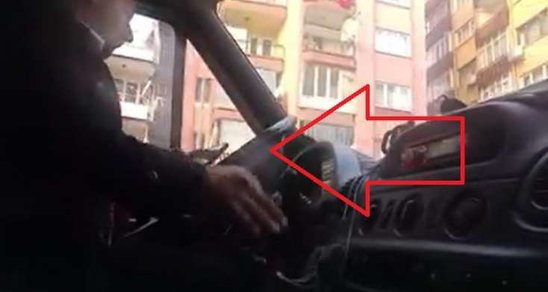 Avtobus sürücüsü sükan arxasında telefonla oynadı - VİDEO