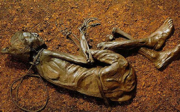 600 il əvvəl öldü, bədəni hələ də çürümür - FOTOLAR