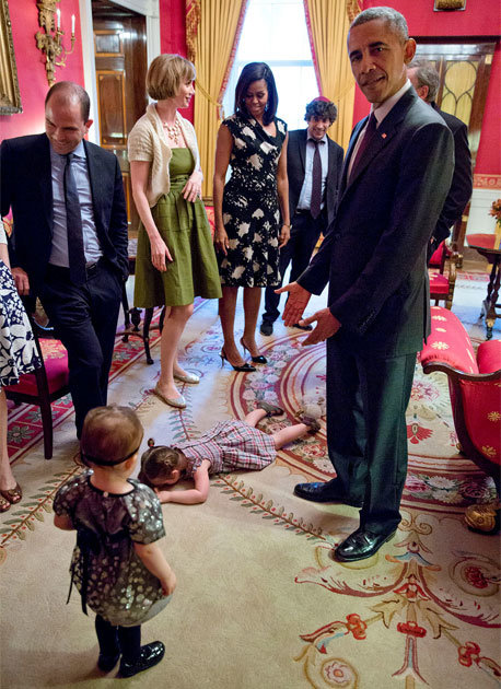 Tanınmış siyasətçilərin uşaqlarla əyləncəsi FOTOLARDA