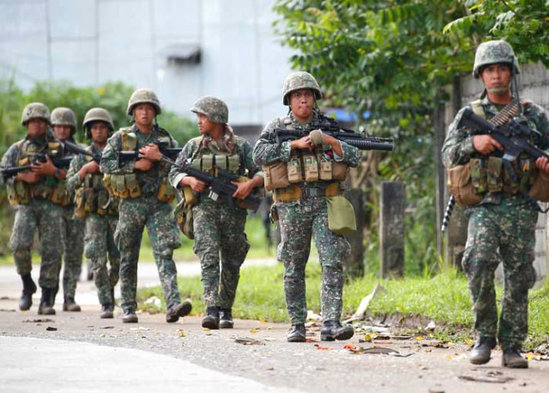 Şəhər qan gölünə çevrildi: Cəsədlər üst-üstə qalandı - DƏHŞƏTLİ FOTOLAR+18 - VİDEO