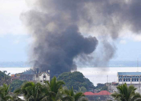 Şəhər qan gölünə çevrildi: Cəsədlər üst-üstə qalandı - DƏHŞƏTLİ FOTOLAR+18 - VİDEO