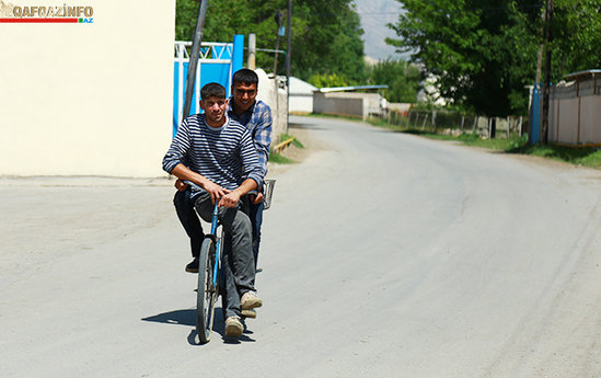 Naxçıvan velosipedə keçir - FOTOSESSİYA Naxçıvan velosipedə keçir - FOTOSESSİYA