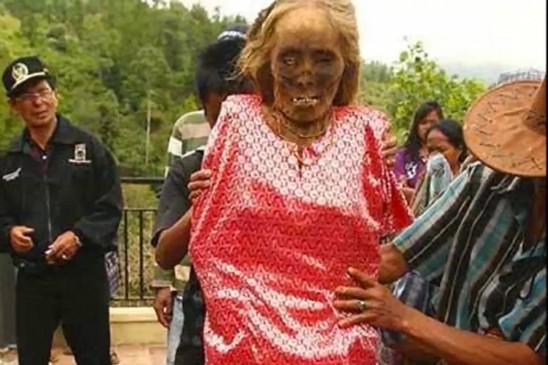 ŞOK! Ölüləri qəbirdən çıxarıb... - QANDONDURAN FOTOLAR