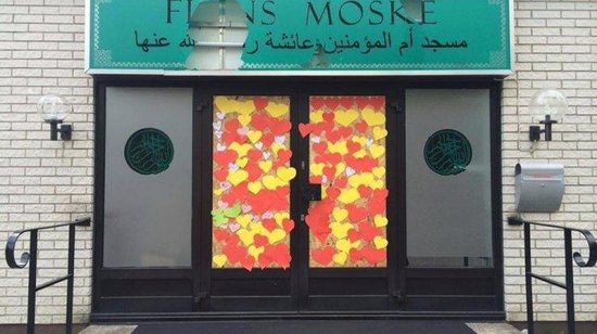 Avropanın mərkəzində islama qarşı hörmətsizlik - FOTO