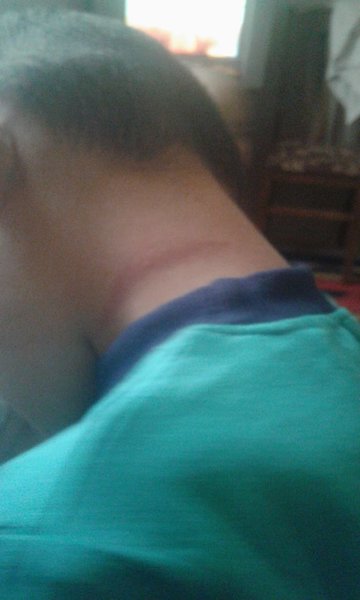 Dayə uşağı döydü, saçından tutub sürüdü - BAKIDA RƏZİL OLAY