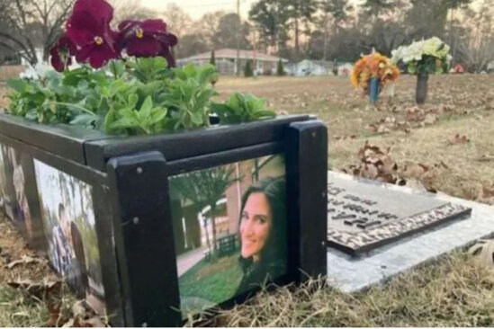 Nişanlısının məzarına gül gətirənə 30 gün həbs + cərimə