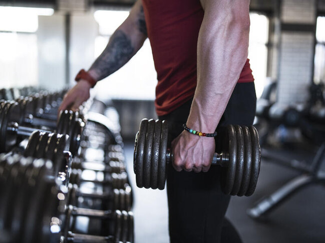 Məşq zamanı nə qədər su içmək lazımdır?