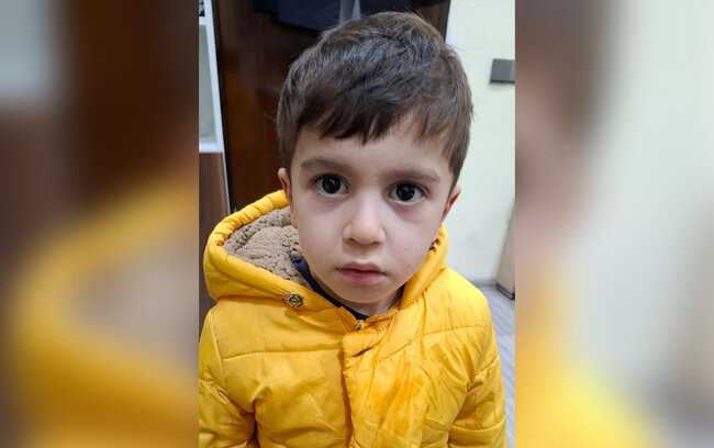 Sumqayıtda tapılan uşaq ailəsinə təhvil verildi - Foto+Yenilənib