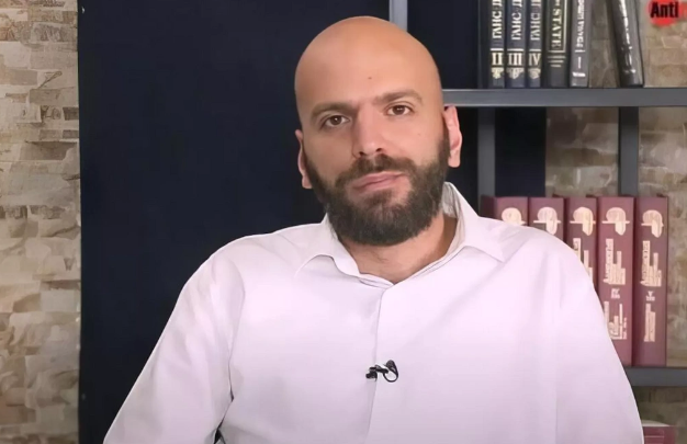 Ermənistanda həbsdə saxlanılan ikinci jurnalist azadlığa buraxıldı