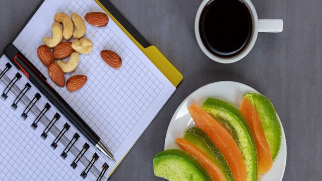 Gün ərzində yuxusuzluqluğunuza çarə olan 5 qida - Daha gümrah edəcək