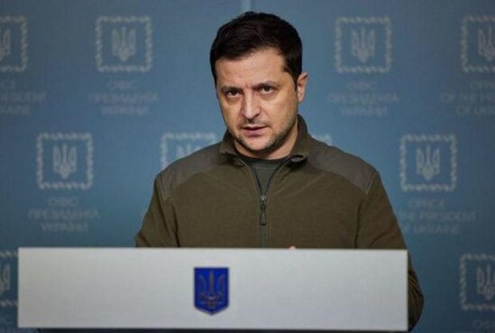 Zelenski: "Rusiyalı hərbçilər artıq tək-tək deyil, qrup halında əsir düşürlər"