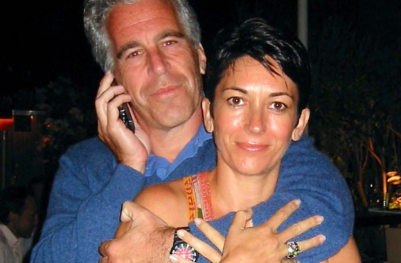 Epşteynin köməkçisi: "Tramp hər cəhətdən alicənab idi"