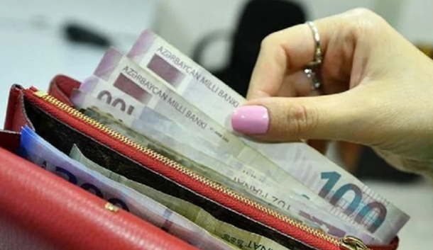 Hansı sahədə çalışan qadınların MAAŞI DAHA ÇOXDUR?