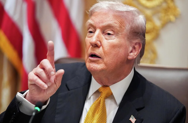 Tramp İranı blokada ilə hədələdi