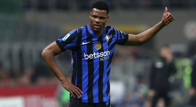 "Real" Denzel Dumfrisi 25 milyon avro qarşılığında heyətinə qata bilər
