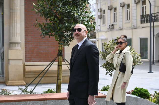 Prezidentlə ailəsi İslam Səfərli küçəsinin açılışında