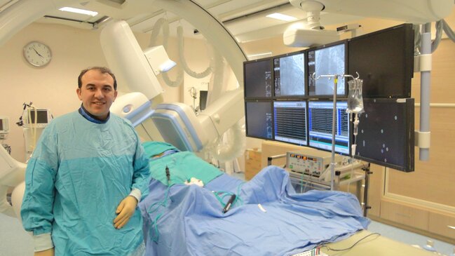 Mərkəzi Klinikada göndərişlə gələn II qrup əlildən ödəniş aldılar: Həkim‐kardioloq Firdovsi İbrahimov müayinədən imtina etdi?