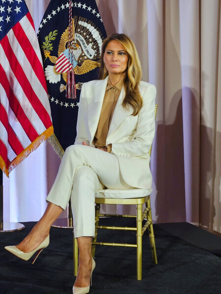 Prezidentlə xanımı rəsmi qəbulda - Fotolar