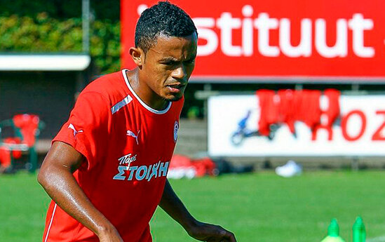 Qurban Qurbanov gecikən futbolçuya nə deyib?