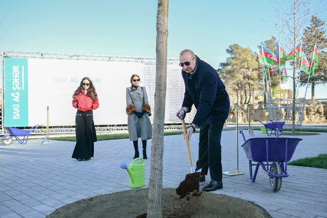 Prezidentlə ailəsinin "Ağ Şəhər"dən - Fotoları