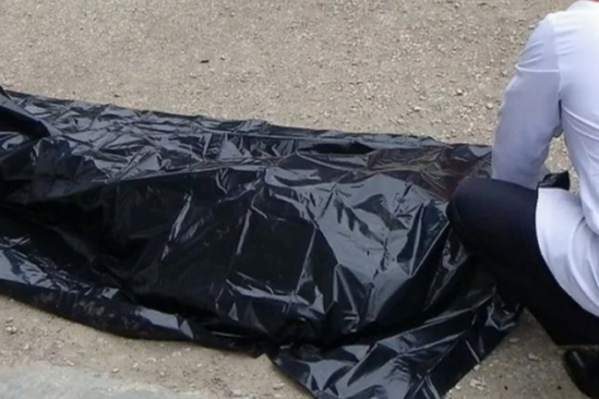 Avtomobildə ikisi polis olmaqla üç meyit tapıldı