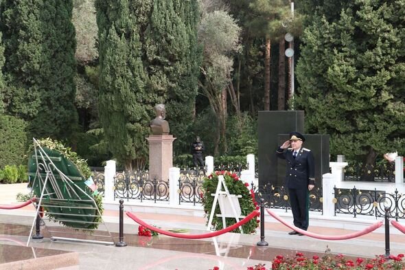 Prokurorluq orqanlarının xidməti fəaliyyətdə fərqlənən əməkdaşları mükafatlandırılıb - FOTO