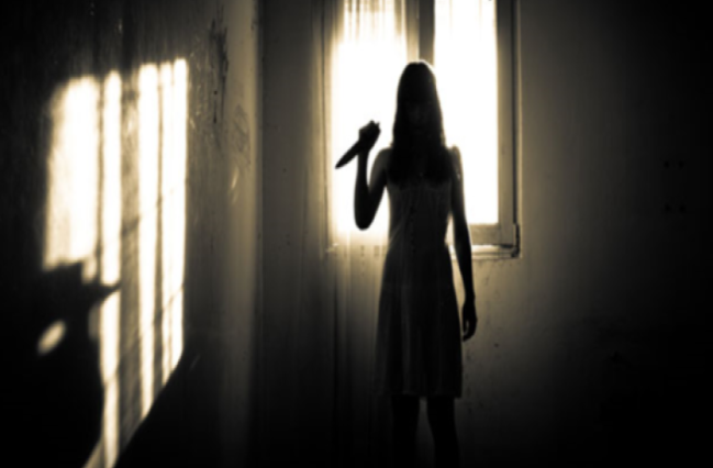 Biznesmenin 14 yaşlı qızı anasını öldürdü