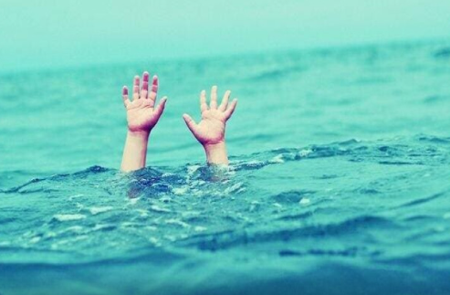 Azyaşlı qardaşlar göldə BOĞULDU