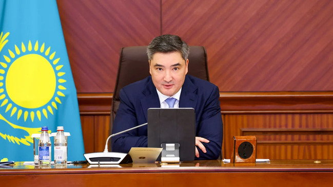 Qazaxıstan yanacaq qıtlığının qarşısını almaq üçün sərhəd nəzarətini gücləndirir