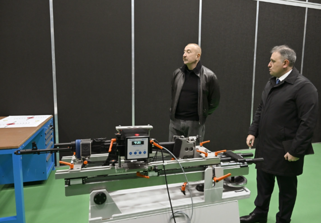 İlham Əliyev Tərtər elektromexanika zavodunun yenidənqurmadan sonra açılışında iştirak edib