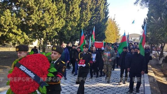 Kəlbəcərdə şəhid olan hərbi qulluqçu dəfn edilib - YENİLƏNİB + FOTO
