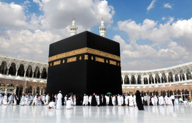 QMİ-dən vətəndaşlara XƏBƏRDARLIQ: Turizm vizası ilə Məkkəyə daxil olmaq QADAĞANDIR