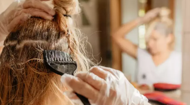 Saç rəngini açan təbii qarışım: Limonu belə geridə qoyur