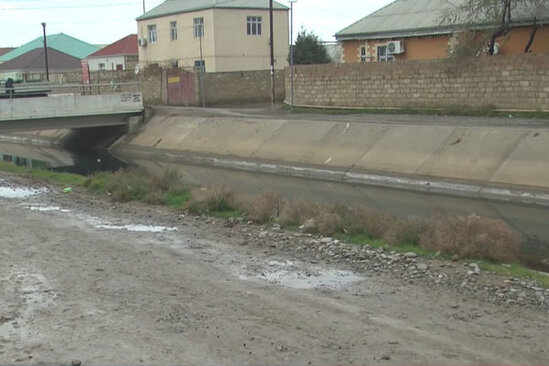 Saray sakinlərinin kanalizasiya problemi - VİDEO