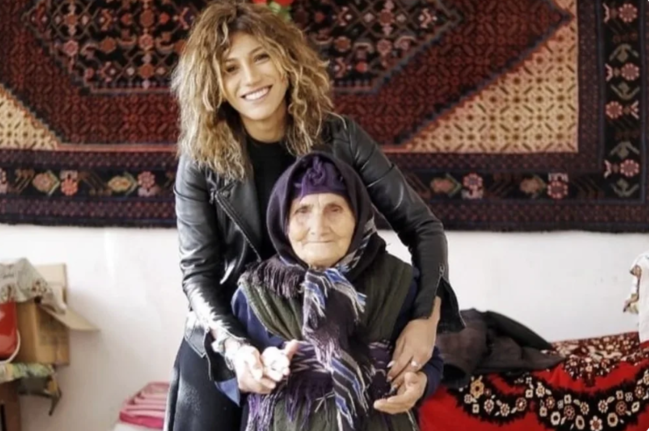 Röyanın ev tikdirdiyi nənə vəfat etdi