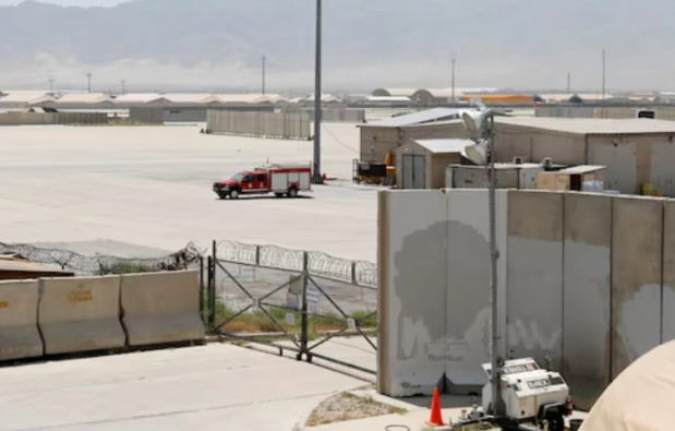 "Taliban" ABŞ-nin aviabazası ətrafında yaşayanlara evlərini tərk etmək əmri verib